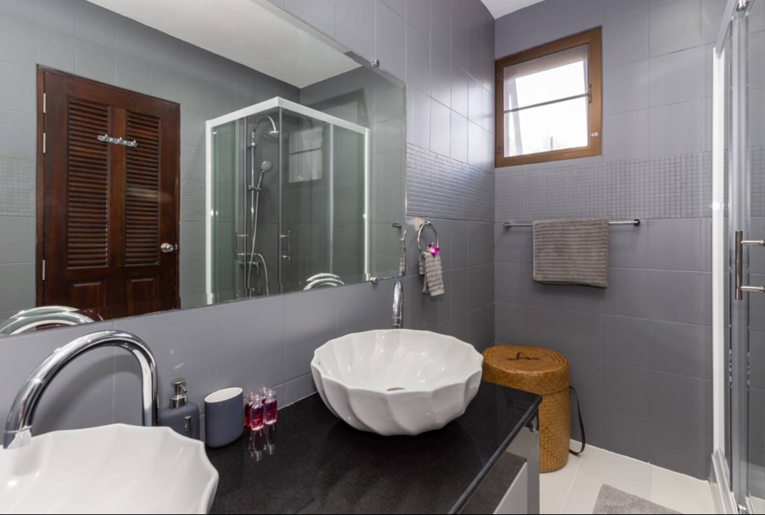 Badezimmer 2