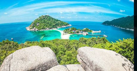 Neighboring islands Koh Nang Yuan & Koh Tao
