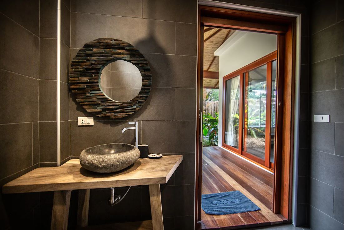 SALLE DE BAIN 1